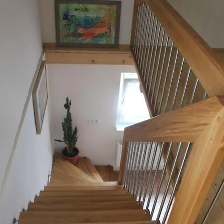Apartamento Kleines Haeuschen Am Garten In Darmstadt